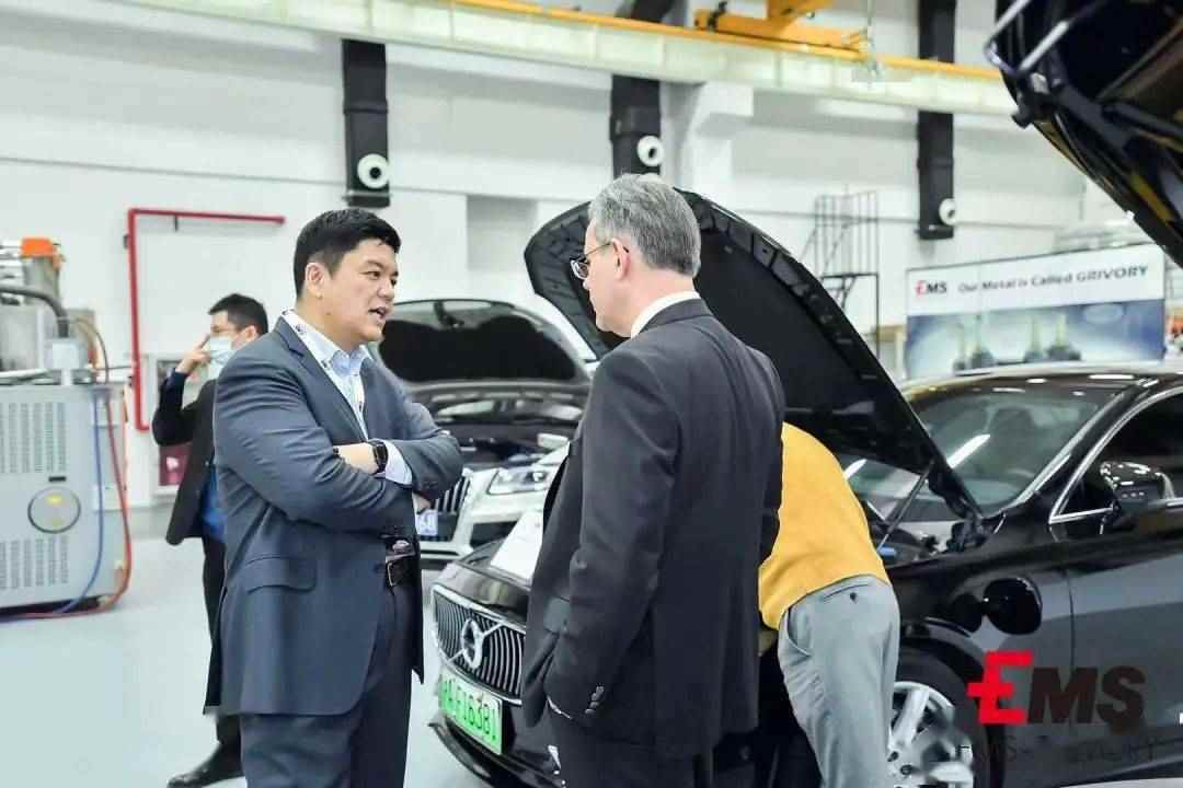 现场有多红，气氛有多浓！艾曼斯新能源汽车...(图43)