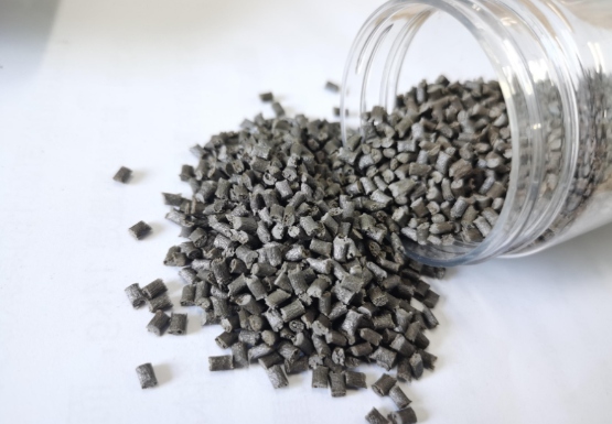 晟胜洞察｜高性能工程塑料在新能源汽车轻量化中的应用趋势(图1)